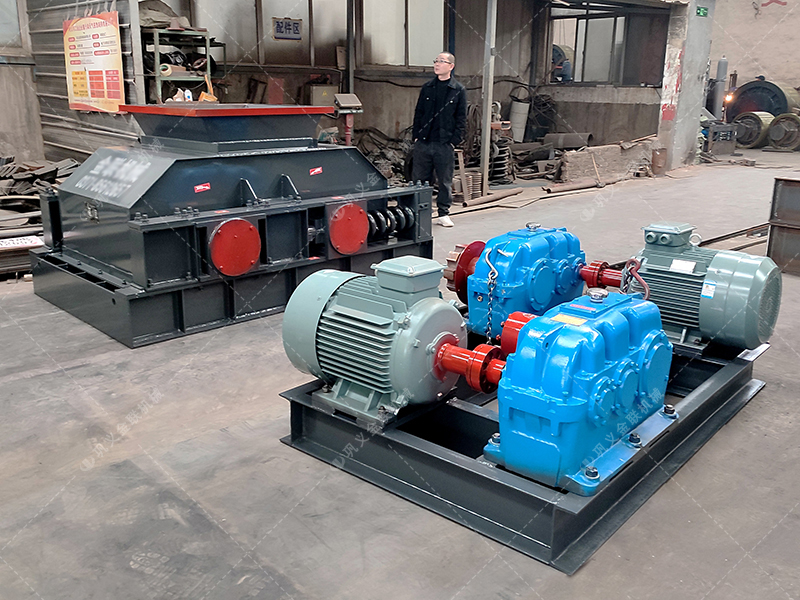 2PGC0609雙齒輥破碎機發(fā)貨圖片_發(fā)往青海格爾木_破碎鎳礦