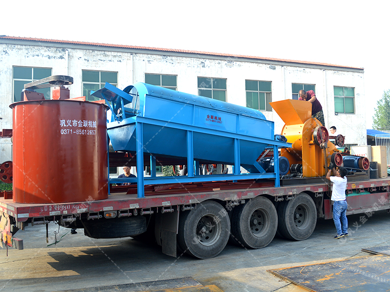 86雙級粉碎機(jī)生產(chǎn)線發(fā)貨圖片_發(fā)往廣西百色_破碎篩分金礦石